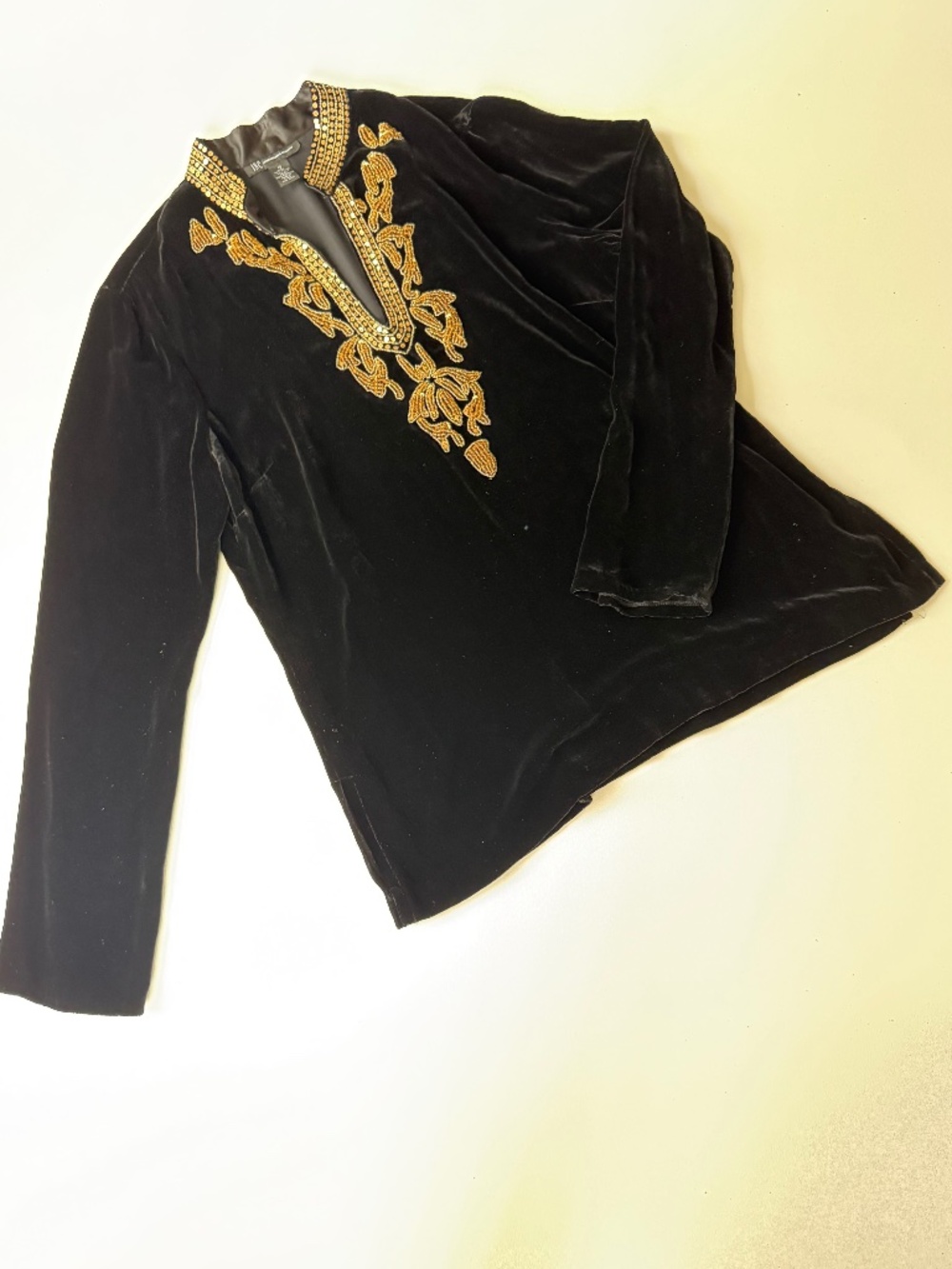 NWOT - PLUSH VELVET INC TUNIC - GOLD SEQUINS & BEADING